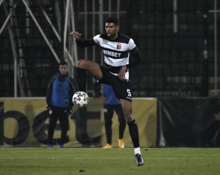 Берое, Лудогорец и Локомотив няма да пуснат играчите си в Африка