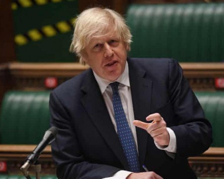 Борис Джонсън: Ще си поставя ваксината на 