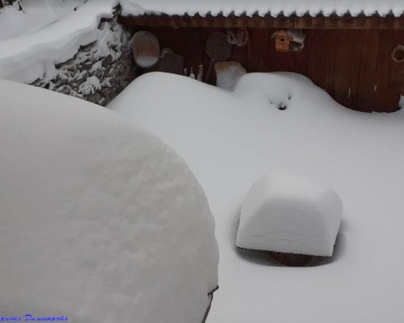 80 см нов сняг във високите села от община 