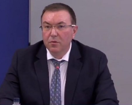 Министър Ангелов: Локдаунът не е политическо решение