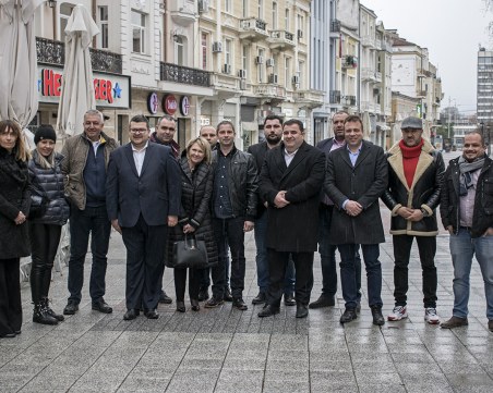 Павел Вълнев се срещна с пловдивските представители на Републиканци за България