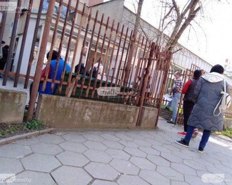 Търсят се 100 застрахователни агента в Пловдив! Вижте и останалите свободни работни места