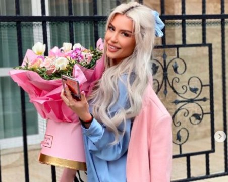 Тита плени с визия по последен писък на модата