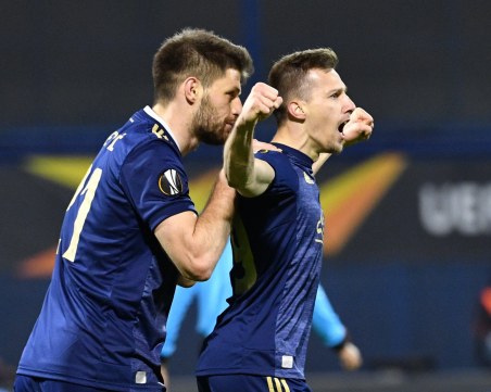 Динамо Загреб изхвърли Тотнъм, Юнайтед излъга Милан