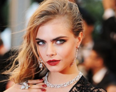 Кара Делевин: Мислех за самоубийство, защото се срамувах да бъда лесбийка