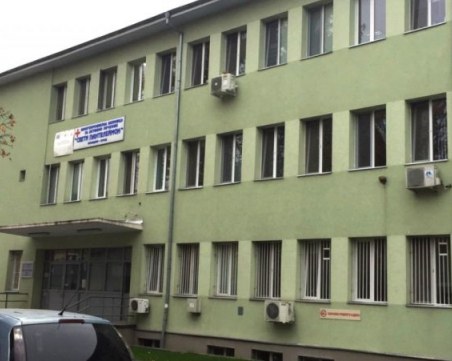 Общинска болница в Пловдив набира доброволци за COVID отделението си