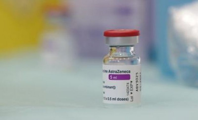 Европа подновява ваксинацията с Астра Зенека