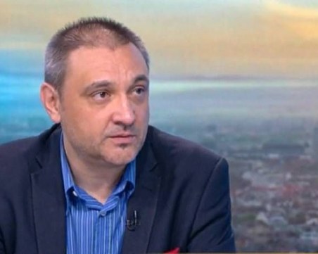 Петър Велков: Проф. Чорбанов е в болница с COVID-19