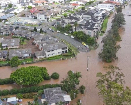 Проливни дъждове в Австралия, хиляди са евакуирани
