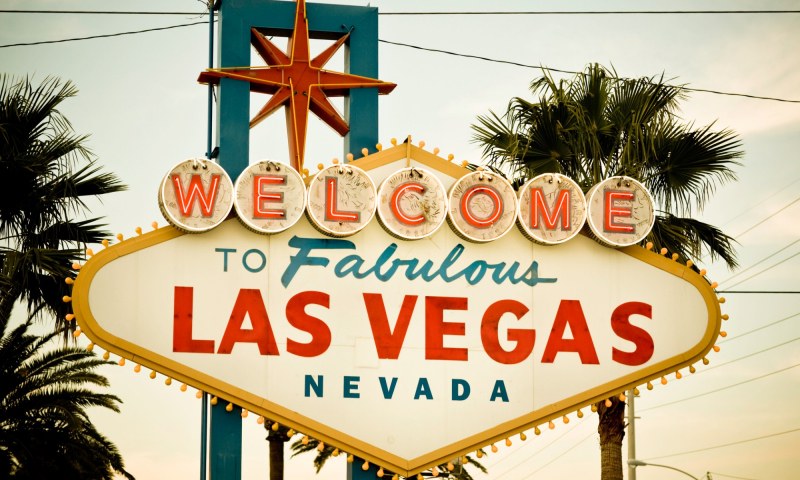 ХАЗАРТ: Историята зад казино индустрията в Лас Вегас. Раждането на Sin City