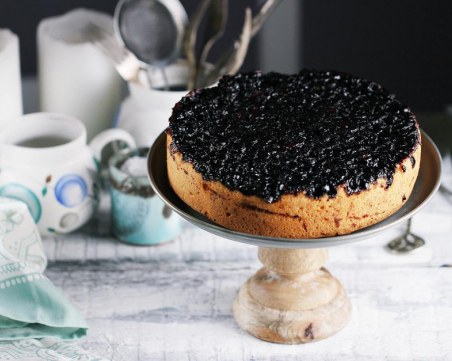 Обърната торта с боровинки - десерт, който трябва да опитате!