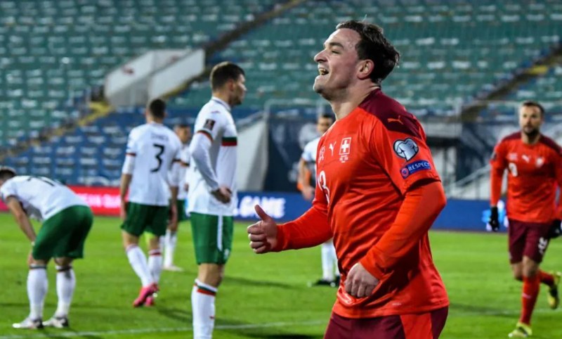 България стартира световните квалификации със загуба след три гола за шест минути