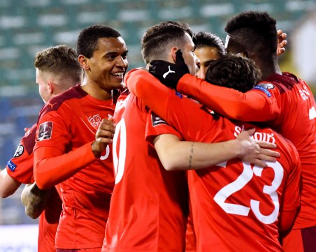 За първи път националите получават 3 гола за 6 минути вкъщи