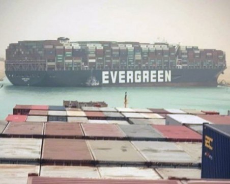 Бизнесът - блокиран! Защо плавателен канал от 1869 г. е по-важен от всякога?