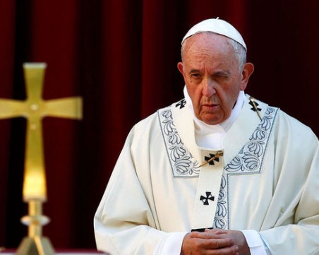 Папа Франциск: Дяволът се възползва от пандемията