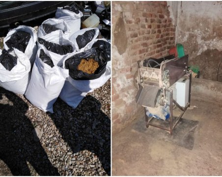 Полицията арестува 4 души по време на сделка с 100 кг тютюн в Пловдив