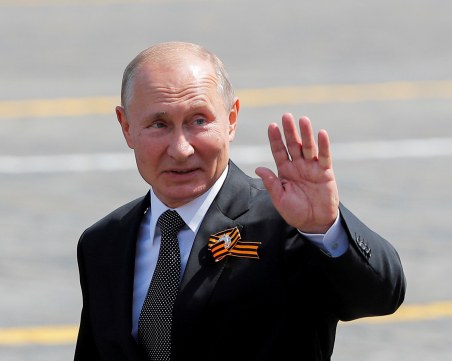 Путин: Ще свалим ограниченията, когато придобием стаден имунитет