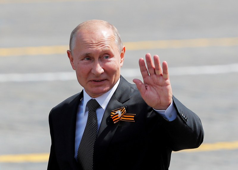 Путин: Ще свалим ограниченията, когато придобием стаден имунитет