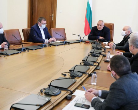 Борисов: Подсигурили сме достатъчно ваксини, очакваме 700 000 дози