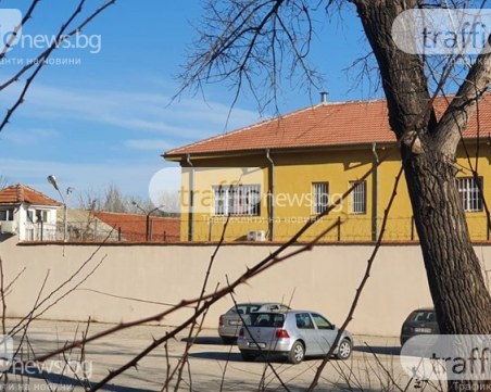 Унижен и засрамен затворник от Пловдив съди за 50 бона държавата