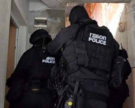 Спецакции пресякоха канал за купуване на гласове, задържани са 34 души