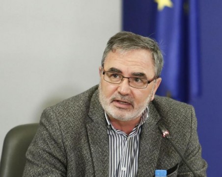 Доц. Кунчев: Пети сме в ЕС по заразени, ситуацията е по-добра от тази през есента