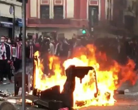 Безредици в Билбао, сериозни сблъсъци между фенове и полицаи