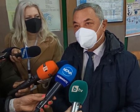 Валери Симеонов: Гласувам за повече честни, почтени и некорумпирани народни представители