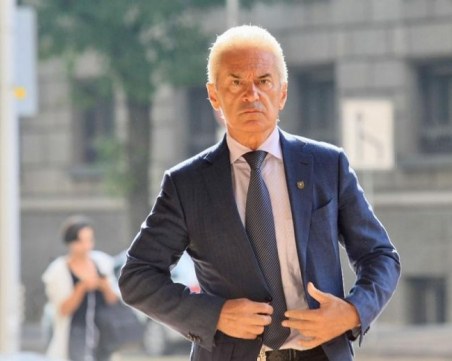 Волен Сидеров също упражни правото си на глас