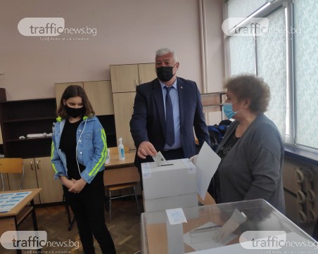 Здравко Димитров: Няма нарушения в Пловдив, избирателната активност е нормална