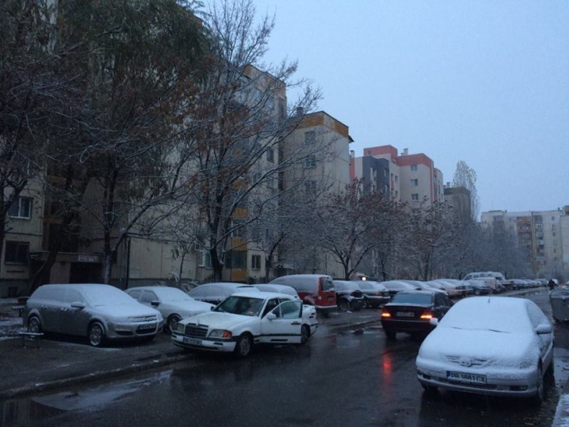 Мокър сняг заваля в Пловдив