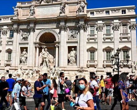 Италия удължава до 30 април изискването за 5-дневна карантина за пристигащите от България