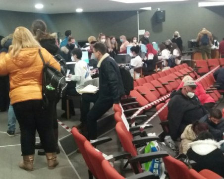 Как протича броенето на бюлетините в страната?