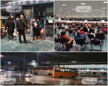 Председатели на комисии в Пловдив: По-лесно се брои електронният вот, искаме избори само с машини