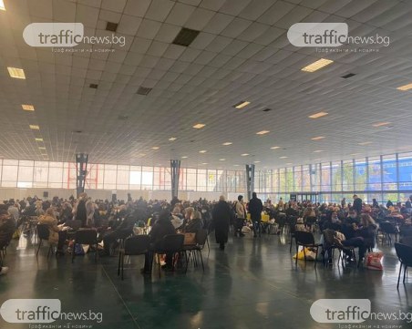 Продължава чакането в Панаира! Недоволството се засилва