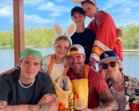 Семейството преди всичко! Бекъм празнуват заедно Великден