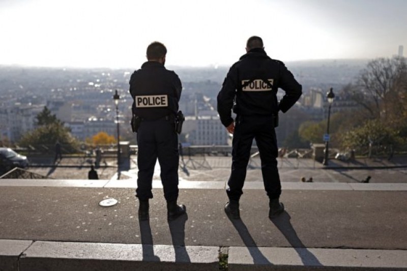 Франция вече е в трета национална карантина