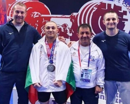 Дебютант спечели бронзов медал от европейското по щанги