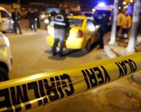 Двама убити в адвокатска кантора в Истанбул