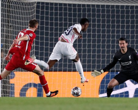 Реал с много добър аванс преди реванша с Ливърпул, Сити победи трудно Дортмунд