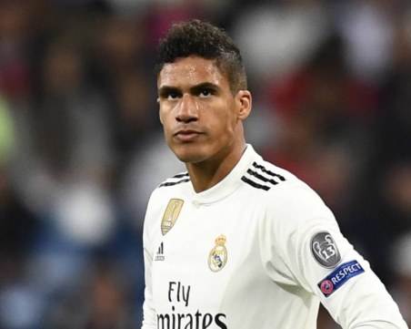 Варан с коронавирус, проблеми за Реал часове преди мача с Ливърпул