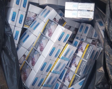 Акция в Пловдив! Униформени спряха предстояща сделка с акцизни стоки без бандерол