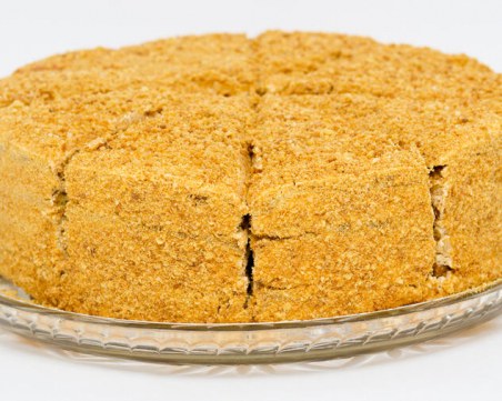 Постна медена торта: Десерт, който ще запомните