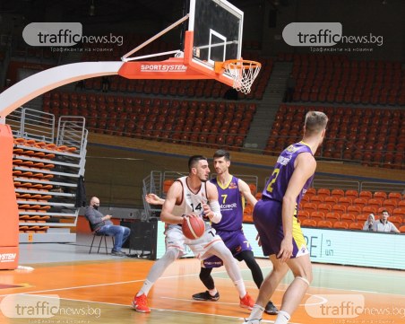 Академик загуби домакинството си на отбора от Шампионската лига Апоел Холон