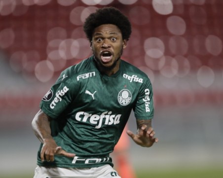 Бивш футболист на Милан наруши карантината и блъсна колоездач