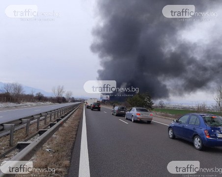 Заради горящия тир: Затвориха АМ Тракия и в двете посоки