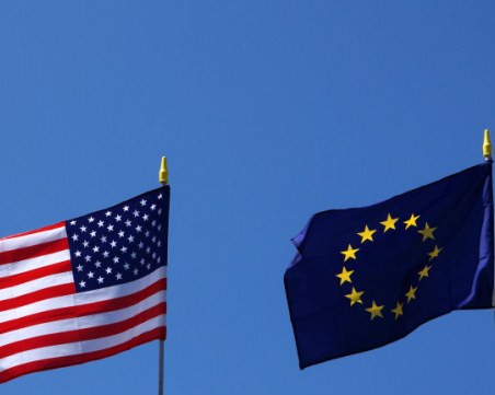 ЕС и САЩ замразяват митата за 6 месеца