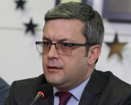 Биков: На прага сме на политическа криза, Борисов беше конструктивен с предложенията си за подкрепа