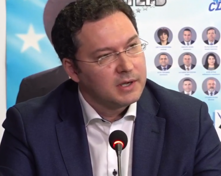 Даниел Митов: Някои партии се опитват да вкарат БСП в управлението през задния вход