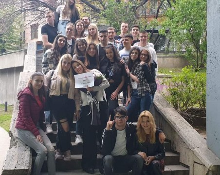 Трогателна изненада: Пловдивски ученици посветиха филм на своята класна